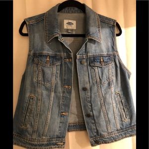 Jean Vest